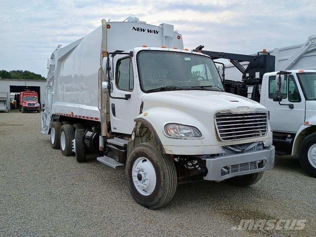 Freightliner M2 폐기물 수거 트럭