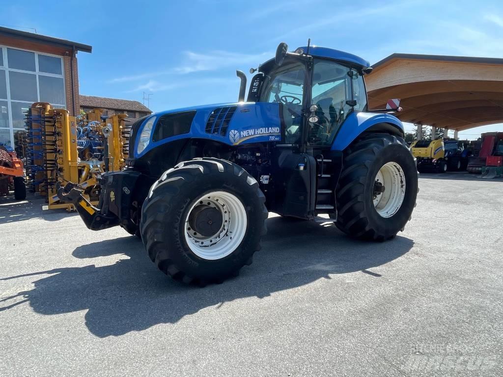 New Holland T 8.360 트랙터