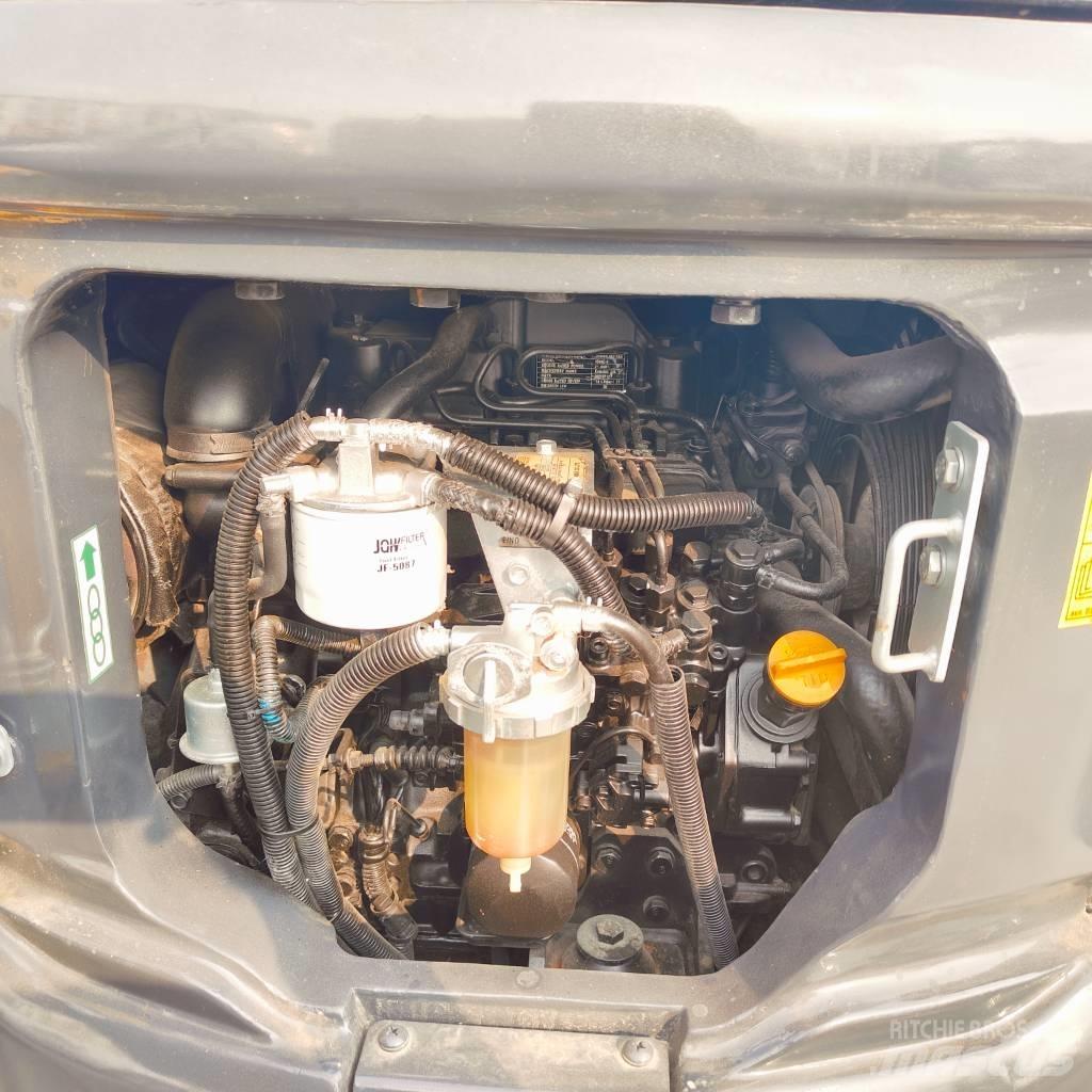 Komatsu PC30MR-3 소형 굴삭기 7톤 미만