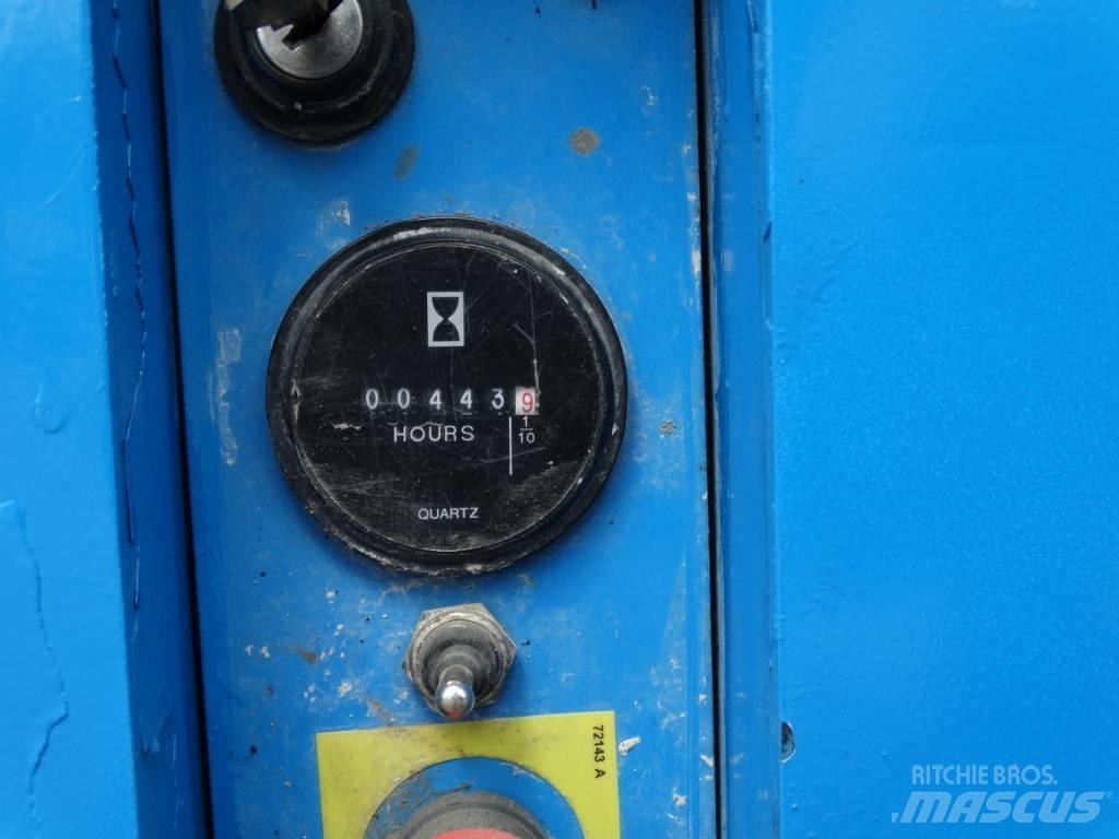 Genie GS 3246 가위형 리프트