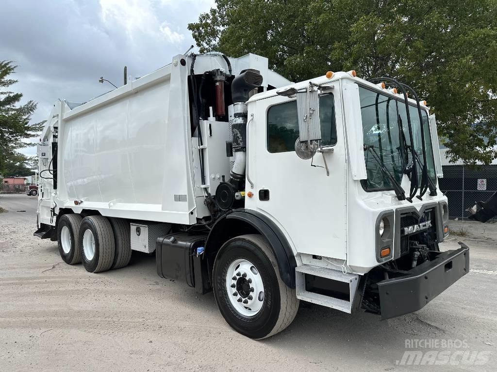 Mack MRU 613 폐기물 수거 트럭