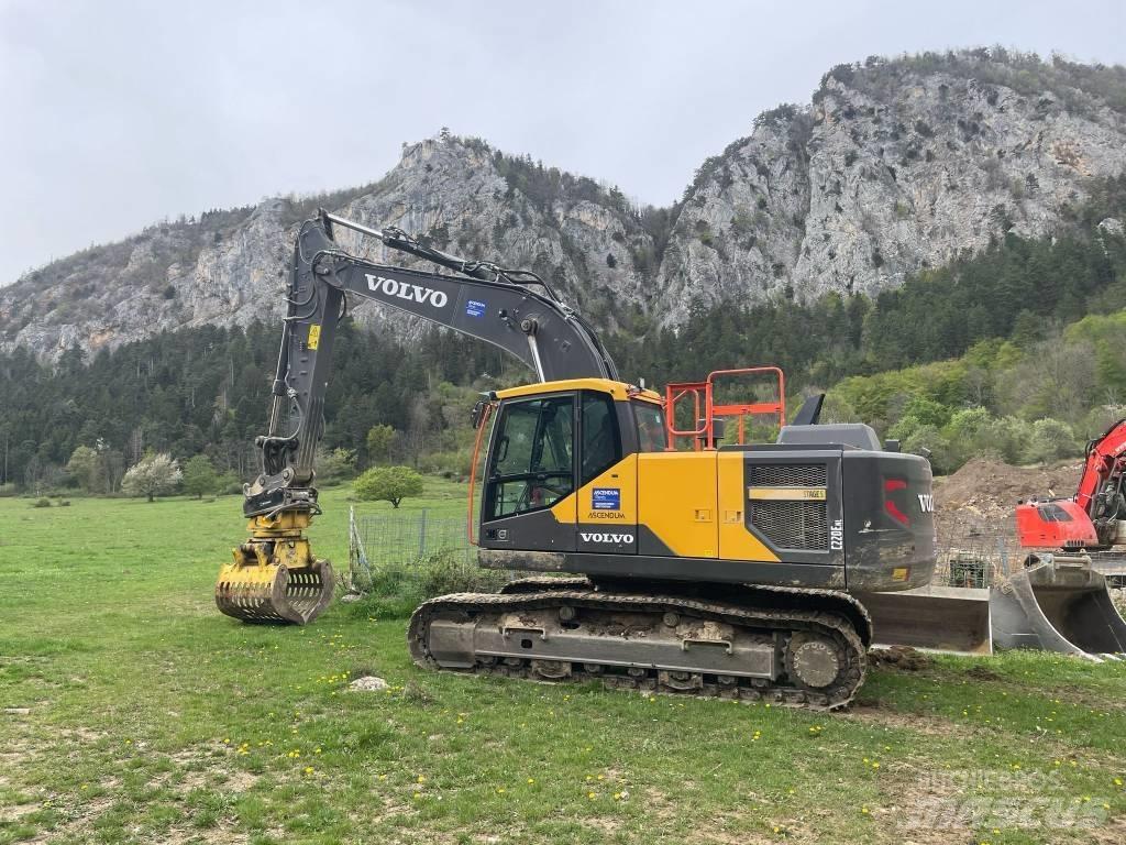 Volvo EC 220 E 대형 굴삭기 29톤 이상