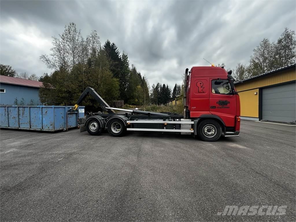 Volvo FH440 훅 리프트 트럭