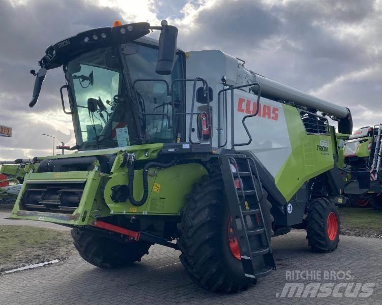 CLAAS TRION 660 콤바인 수확기