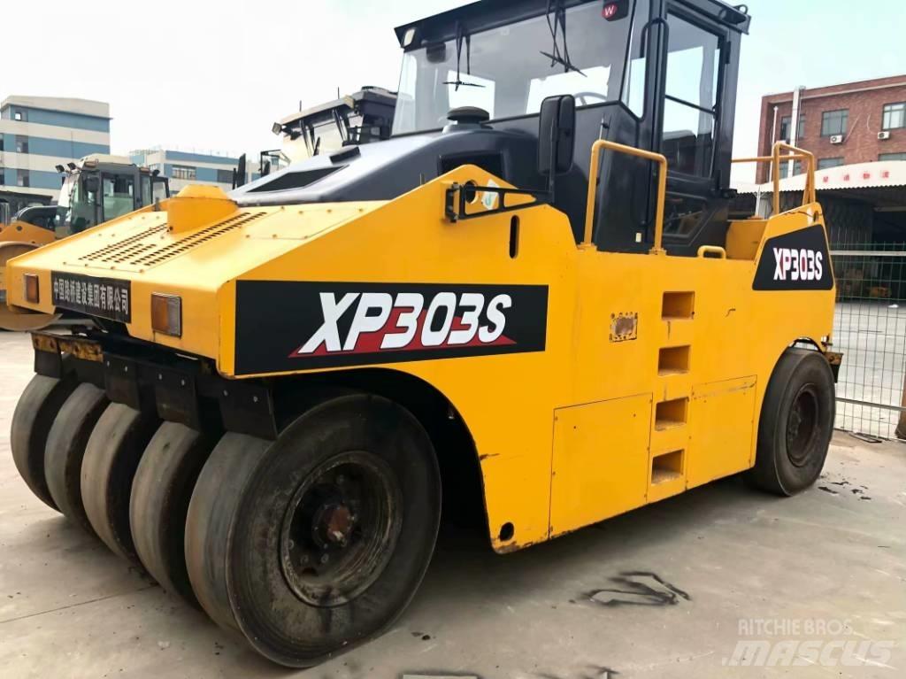 XCMG XP303 공기 타이어 롤러