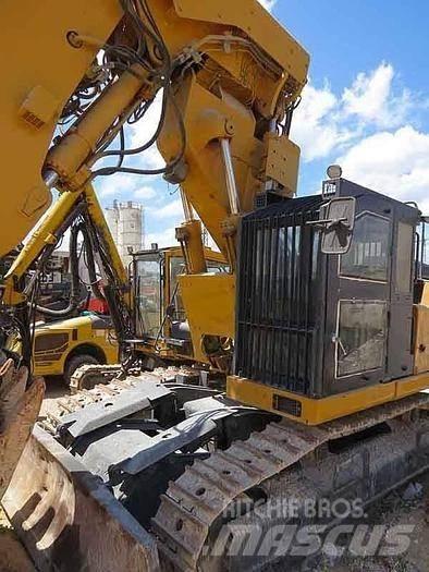 Liebherr 944C 특수 굴삭기