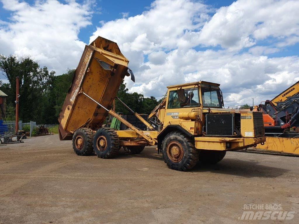 Volvo A 25 C 연결식 홀러