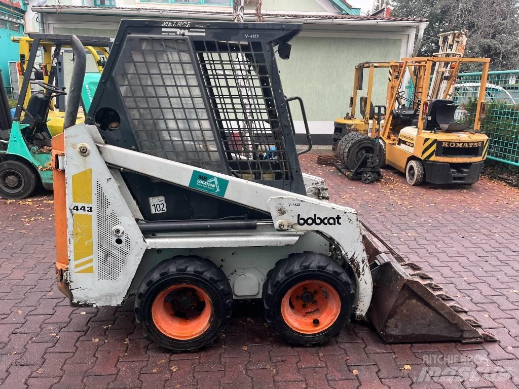 Bobcat 443    V-4129 텔러 핸들러