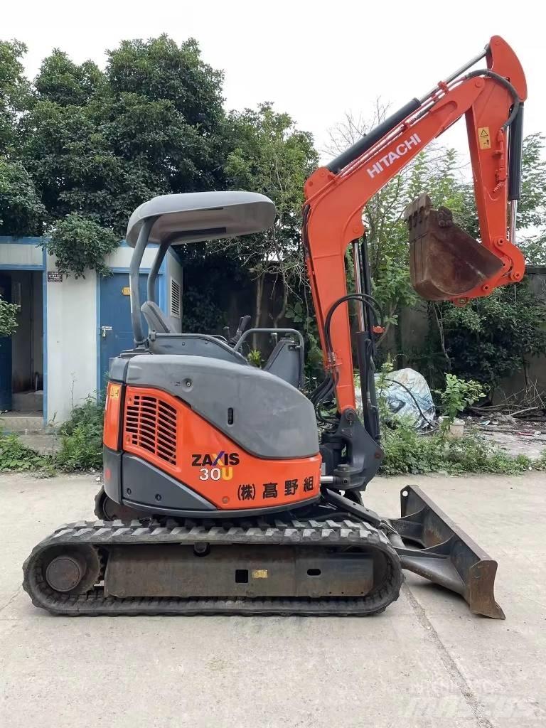 Hitachi ZX 30 U 소형 굴삭기 7톤 미만