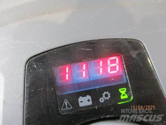 BT LWE 160 경량 리프터