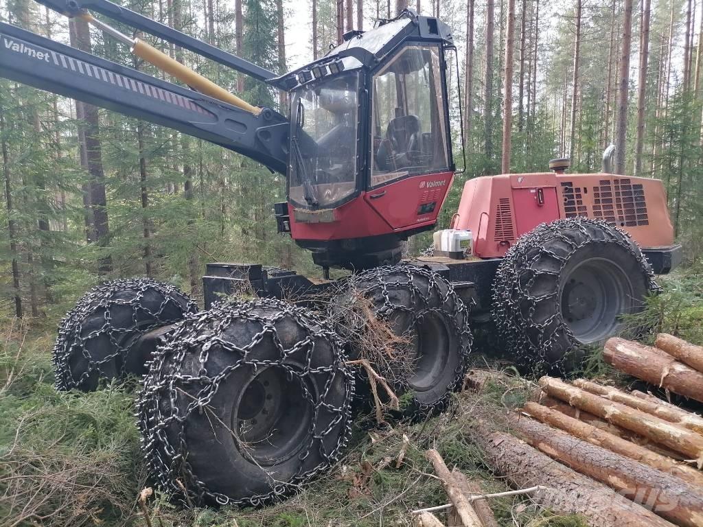 Valmet 911.3 원목 하베스터