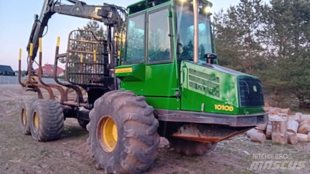 John Deere 1010D 원목 포워더