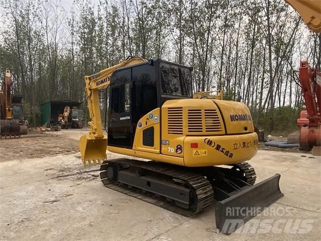 Komatsu PC70-8 대형 굴삭기 29톤 이상