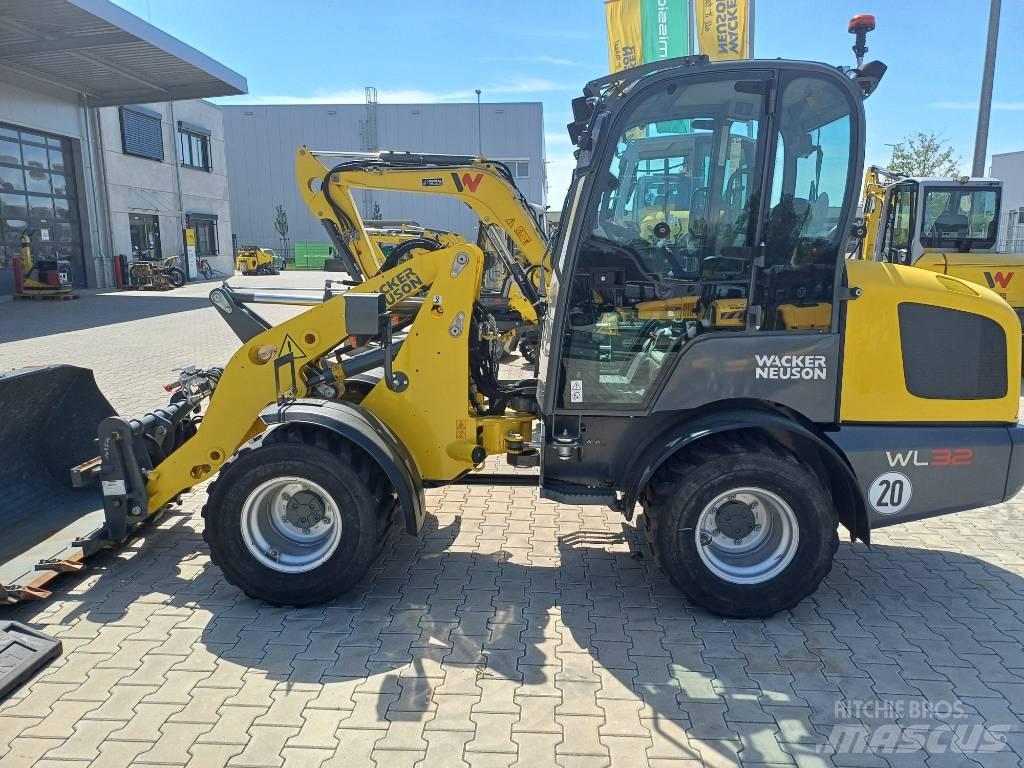 Wacker Neuson WL32  휠로우더