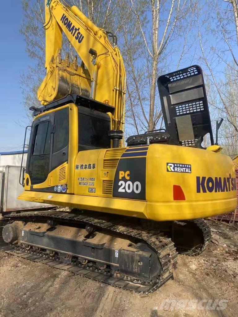 Komatsu PC 200-8 대형 굴삭기 29톤 이상