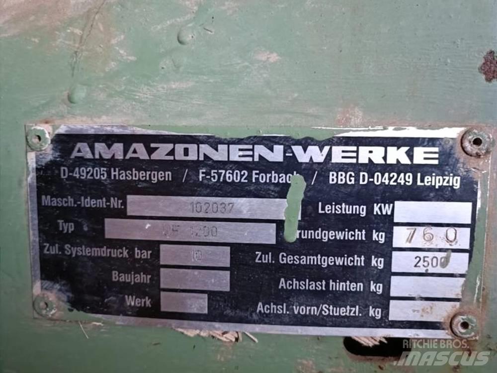 Amazone UF 1200 탑재형 분무기