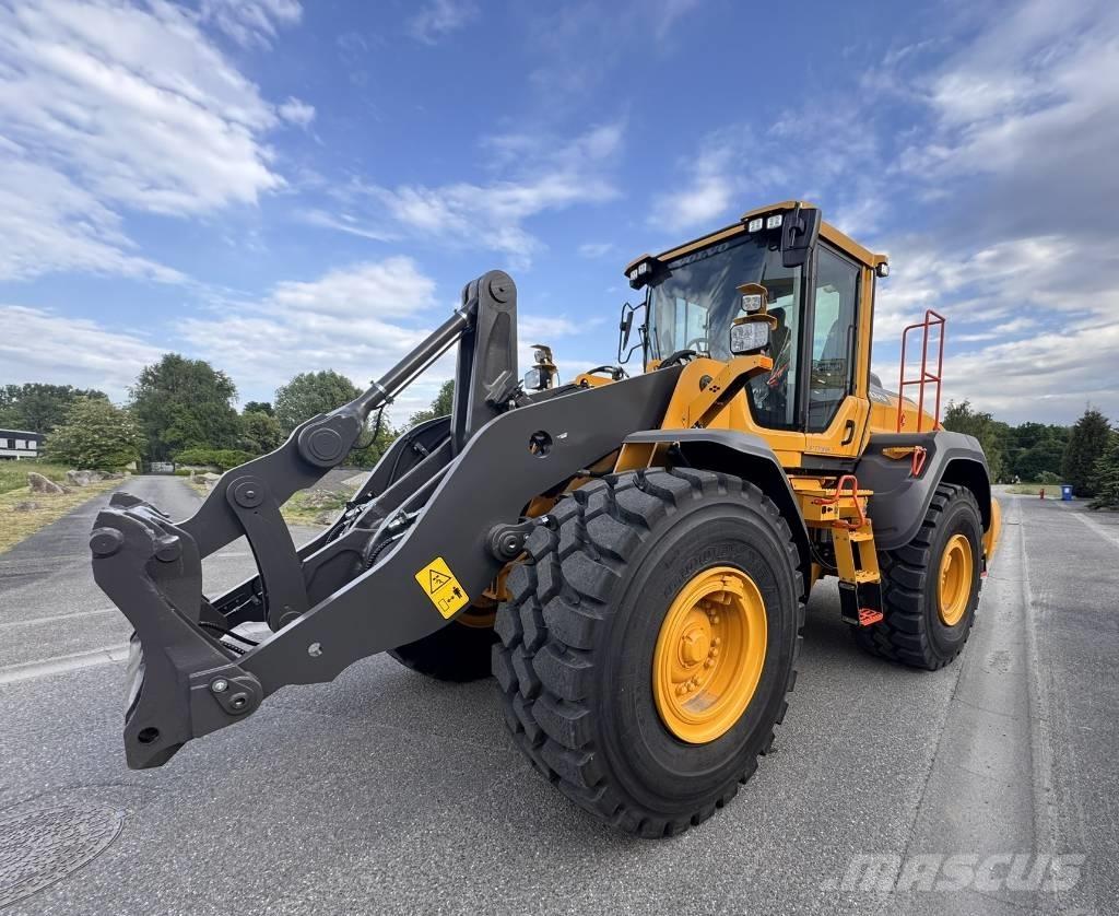 Volvo L 120 H2  휠로우더