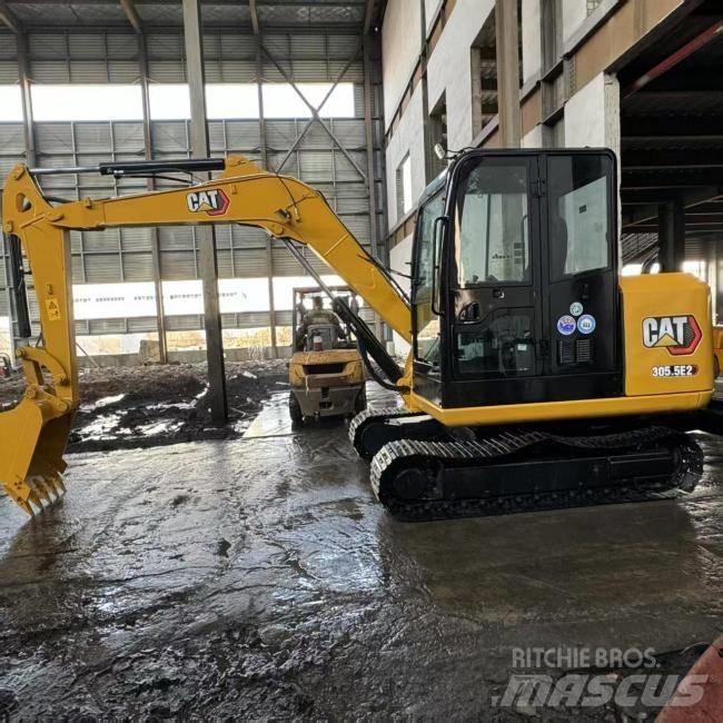 CAT 305.5 E 소형 굴삭기 7톤 미만