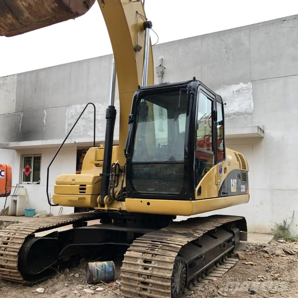 CAT 320 D 대형 굴삭기 29톤 이상