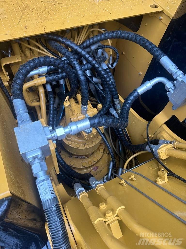 CAT CAT320D 중형굴삭기 7톤-28톤