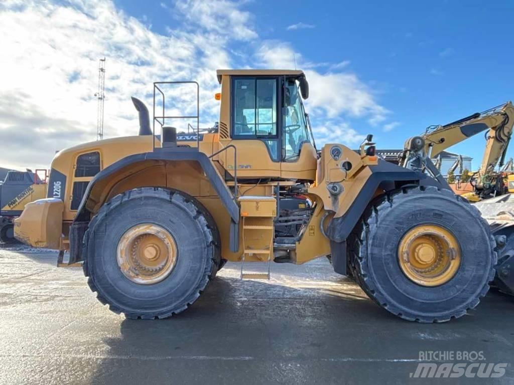 Volvo L 220 G  휠로우더