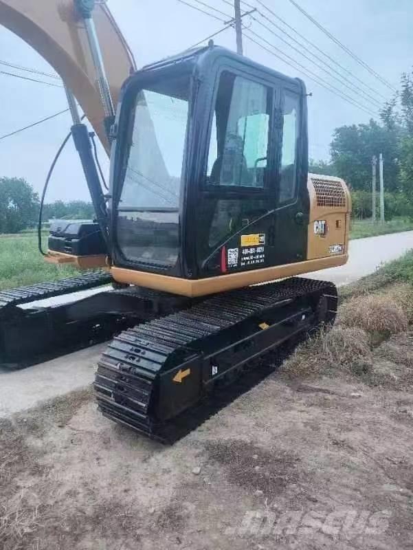 CAT 313 D2 GC 대형 굴삭기 29톤 이상