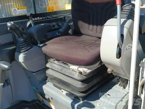 Takeuchi TB 260 소형 굴삭기 7톤 미만