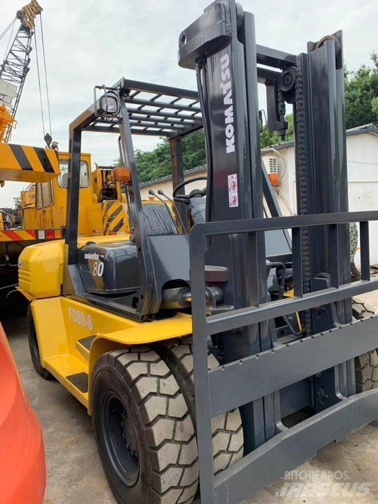 Komatsu 8 Ton 디젤 지게차