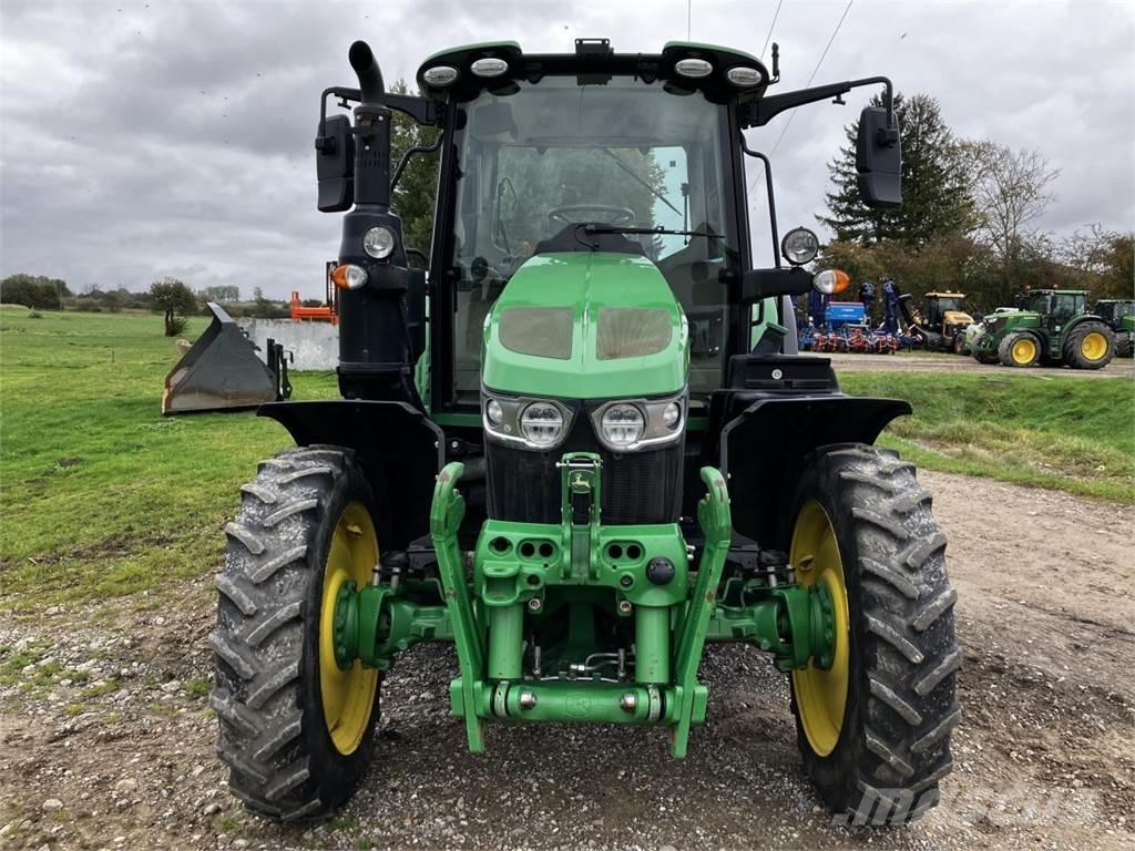 John Deere 6120M 트랙터
