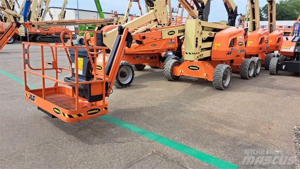 JLG EC520AJ 관절형 전동이동 리프트