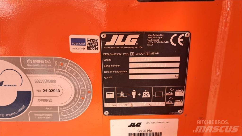 JLG EC520AJ 관절형 전동이동 리프트