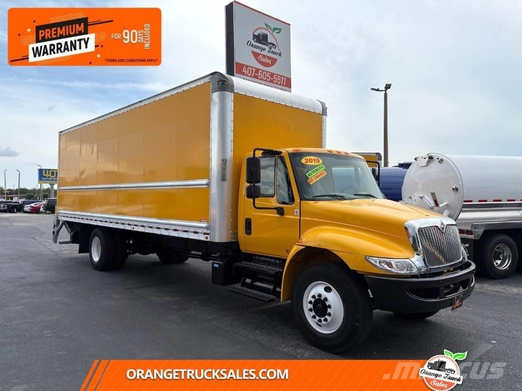 International 4300 탑차 트럭