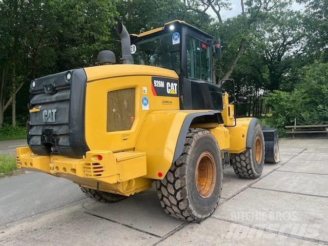CAT 926 M  휠로우더