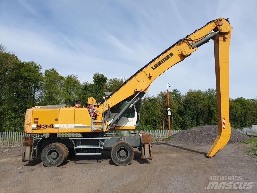 Liebherr A 934 C 폐기물/산업 처리기