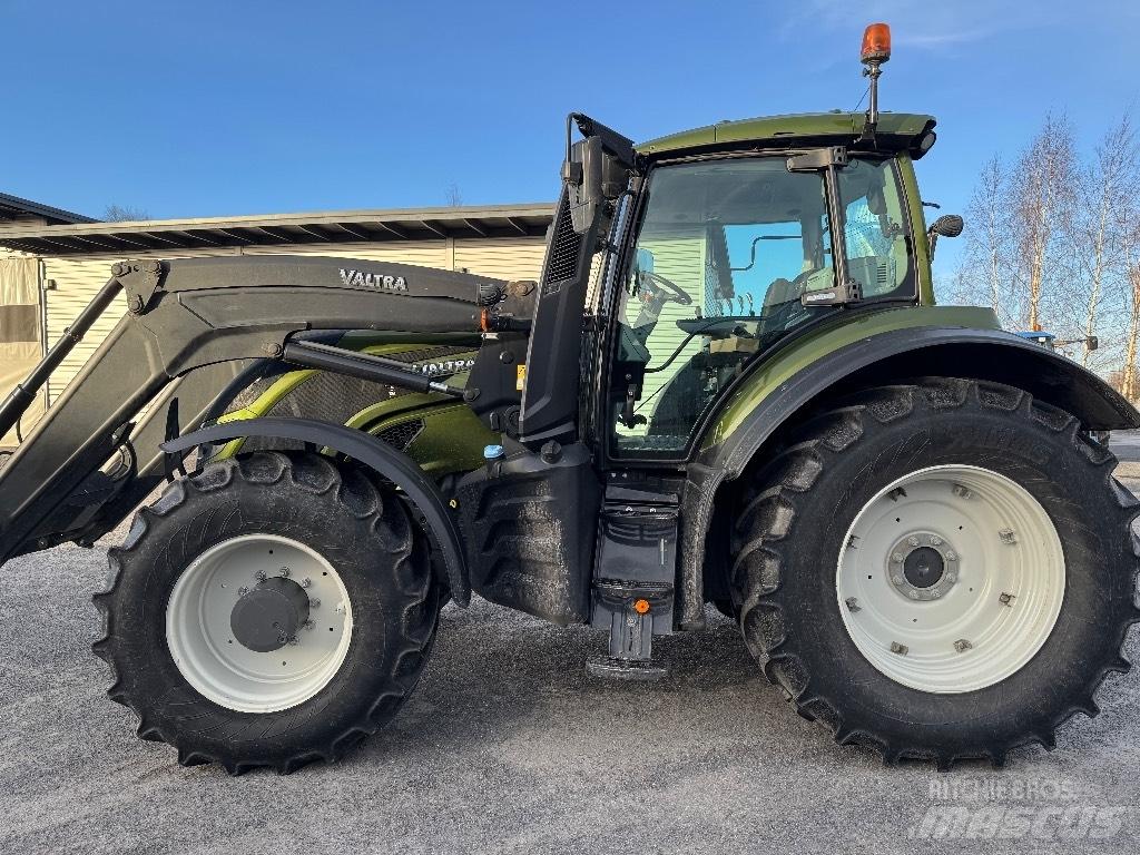 Valtra T174 EA 트랙터