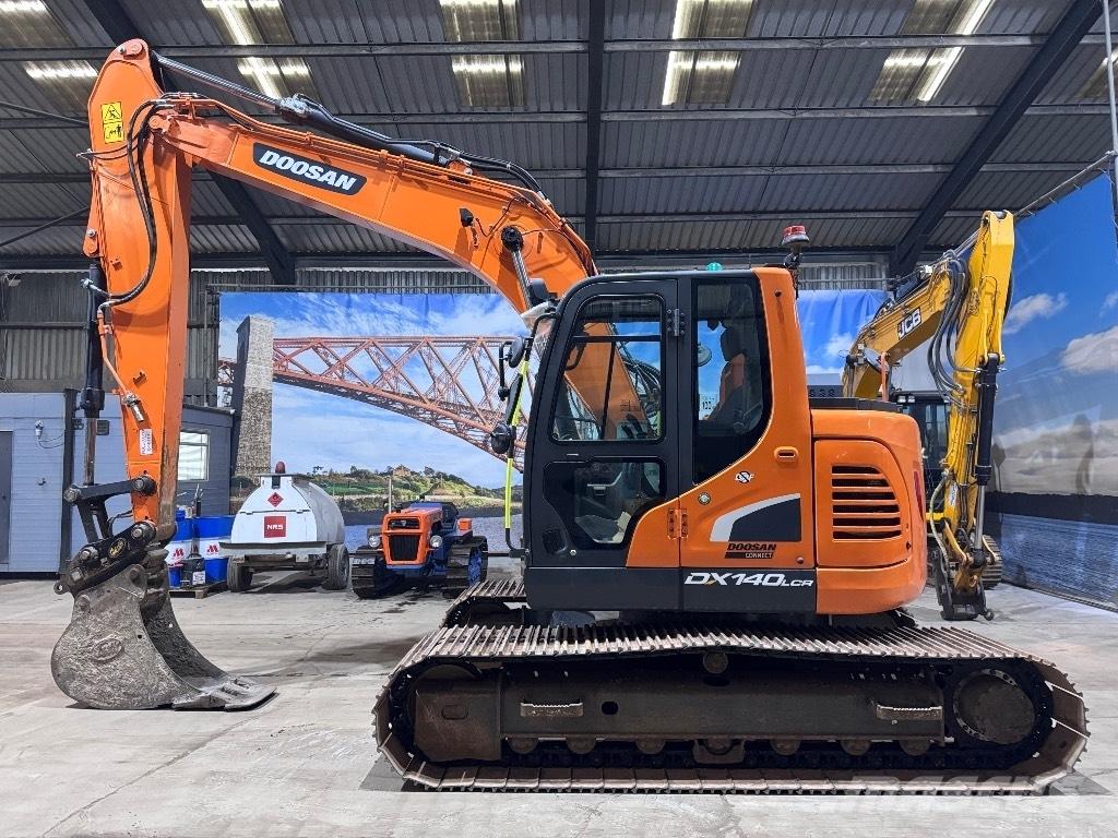 Doosan DX 140 LCR-5 대형 굴삭기 29톤 이상