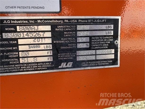 JLG 800 AJ 관절형 전동이동 리프트