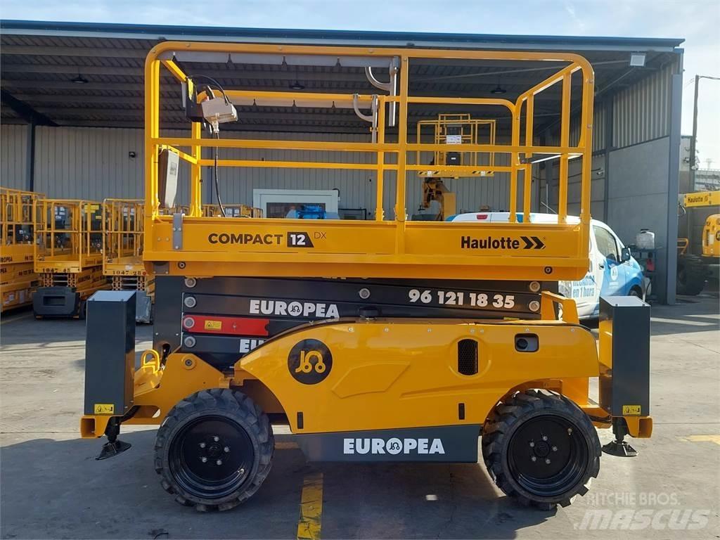 Haulotte C12DX 가위형 리프트