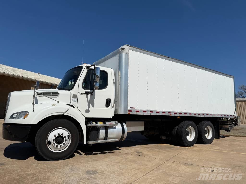 Freightliner M 106 탑차 트럭