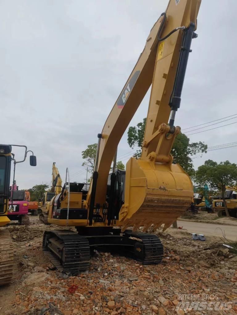 CAT 320 D 대형 굴삭기 29톤 이상