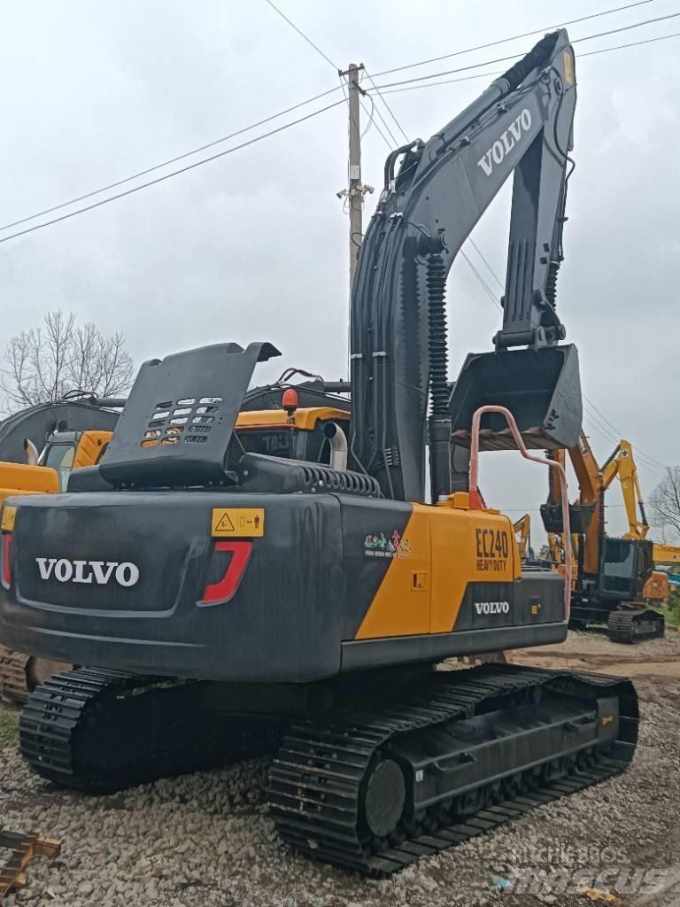Volvo EC 240 대형 굴삭기 29톤 이상