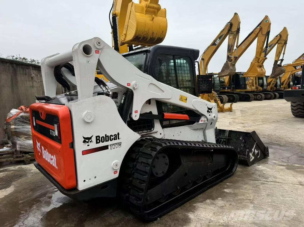 Bobcat T 770 궤도식 로우더