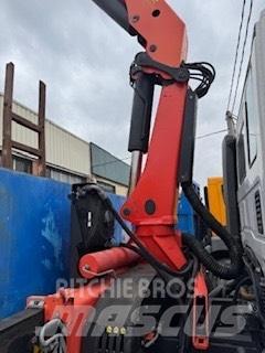 Iveco Trakker 310 크레인 트럭