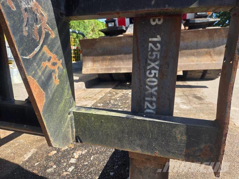 Hitachi Zaxis 140 W  휠 굴삭기