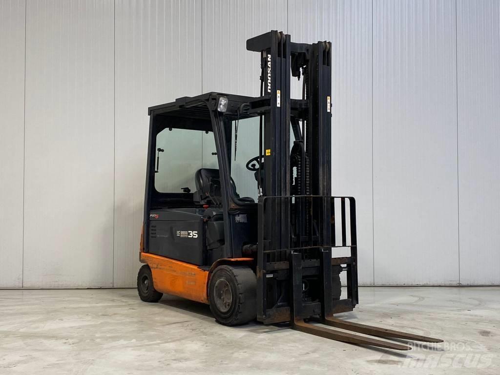 Doosan B35X-5 전동 지게차