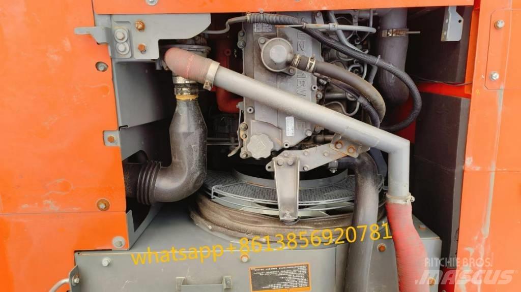 Hitachi ZX 200 대형 굴삭기 29톤 이상