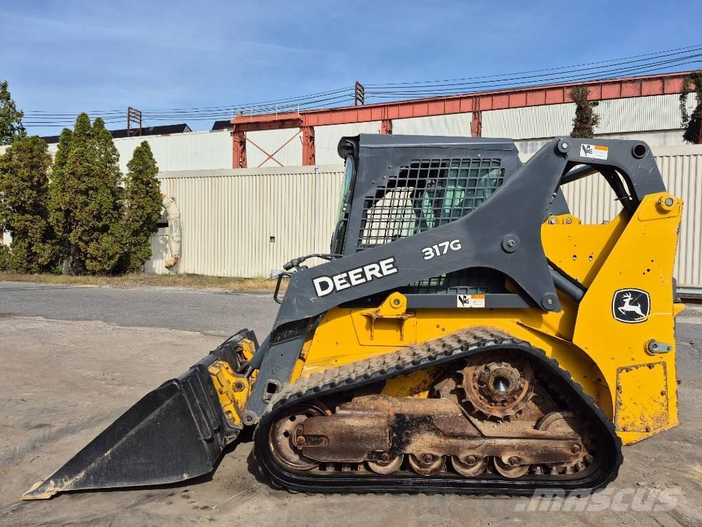 John Deere 317  스키드로더