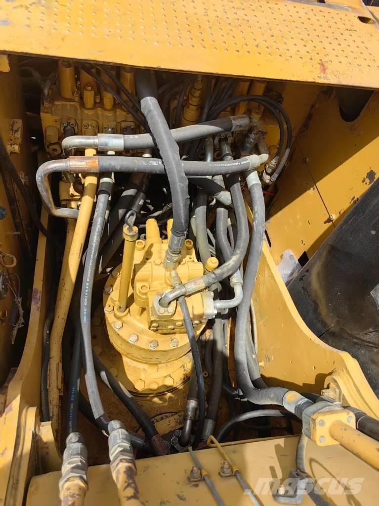 CAT 323 D 대형 굴삭기 29톤 이상