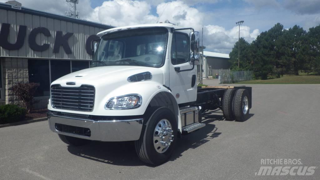 Freightliner M2106 새시 운전실 트럭