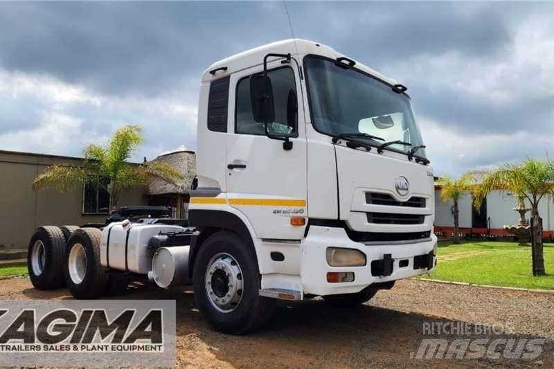 UD Quon 490 기타 트럭
